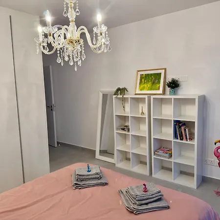 Brandnew Rooftop Flat Near Mall Larnaka