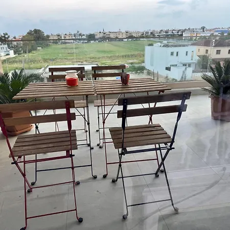Brandnew Rooftop Flat Near Mall لارنكا