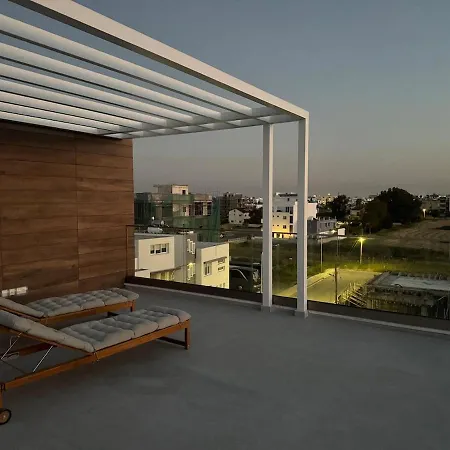 Brandnew Rooftop Flat Near Mall *